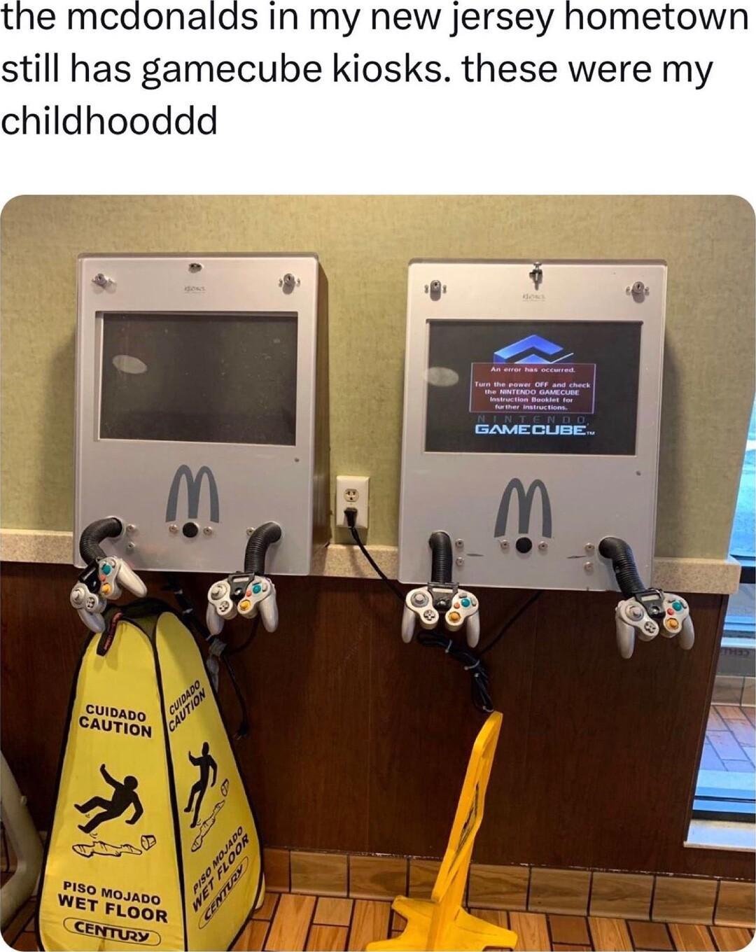 the mcdonalds In my new jersey hometown still has gamecube kiosks these were my childhooddd