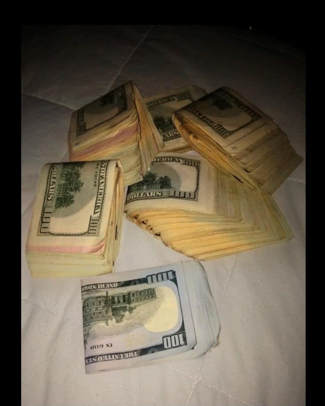 DOLLARS AMERICA IN GOD WE TRUST ONE HUNDRED 100