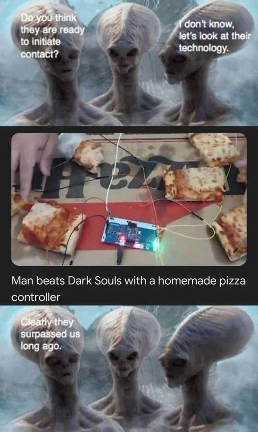 Man beats Dark Souls with a homemade pizza eleliigelllcTg