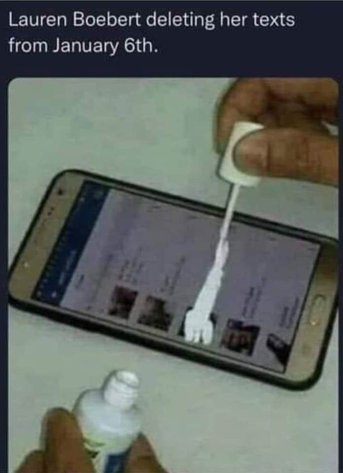 Lauren Boebert deleting her texts LCIBERTERAGIH