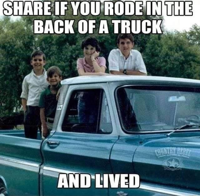 SLLLLAIA CULUL T3 BACK OF A TRUCK W e T i NTRY By R Y CANDHVED__