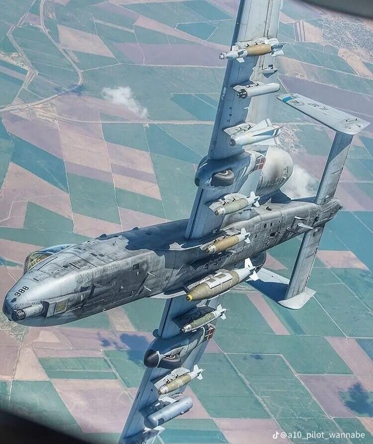 988 @a10_pilot_wannabe