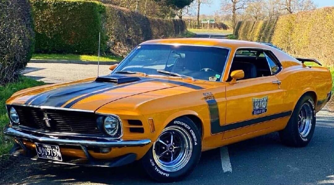 BOSS 302 RETRO CLASSIC COOPER COBRA RADIAL G/T JUV979N