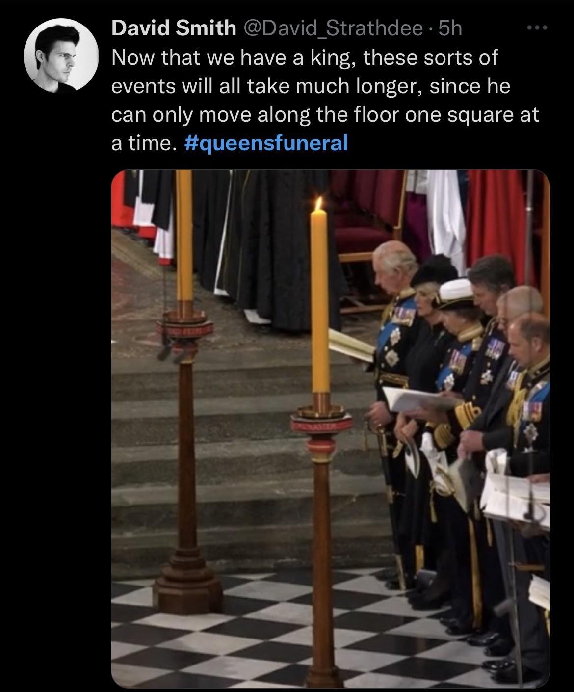 DEVCEH T RERENERSE LR Now that we have a king these sorts of events will all take much longer since he can only move along the floor one square at ER L TEEL B L ET AT o oN 1 0 12sk Q 2k N