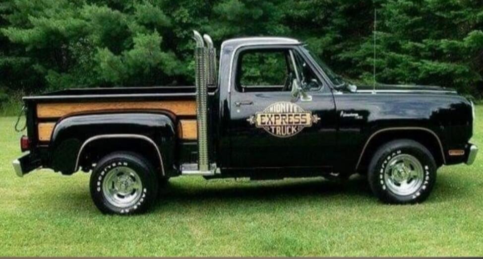 MIDNITE EXPRESS TRUCK