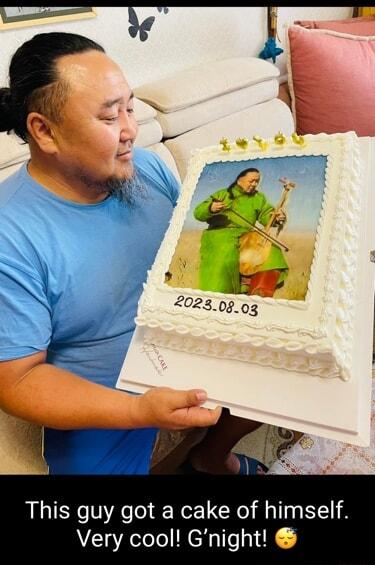 This guy got a cake of himself Very cool Gnight