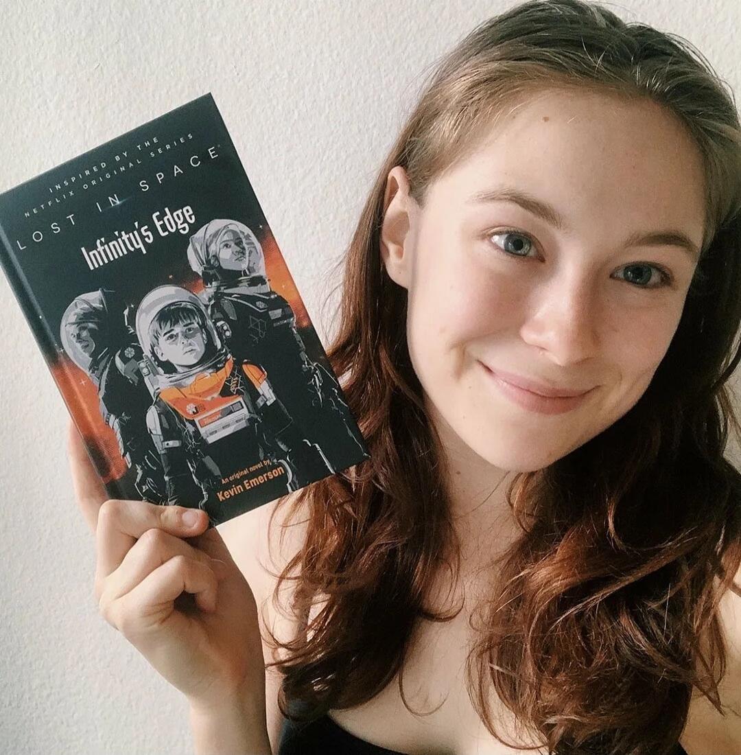 Lost in Space Infinity's Edge