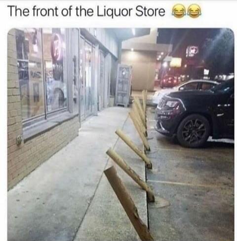 The front of the Liquor Store