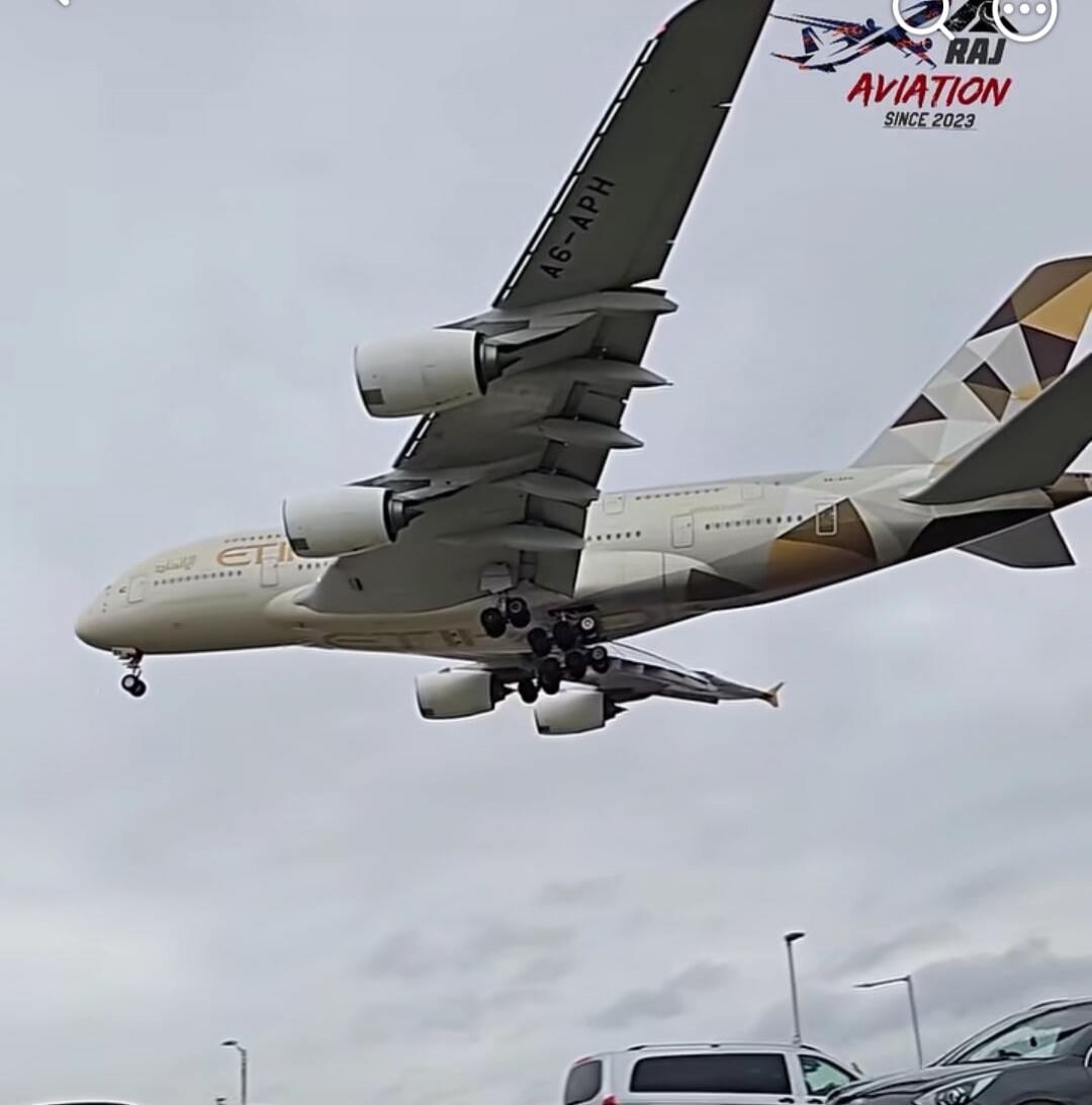 RAJ AVIATION SINCE 2023. ETIHAD. A6-APH.