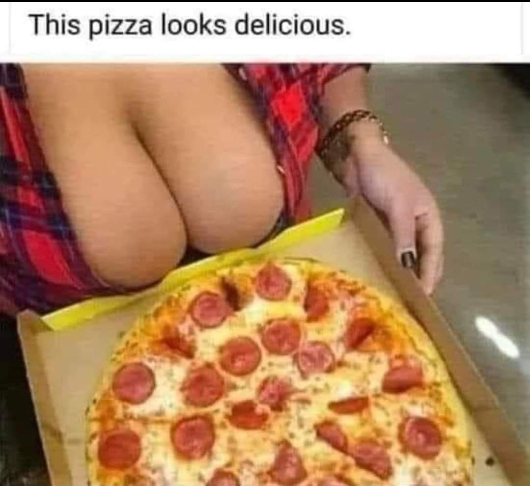 This pizza looks delicios