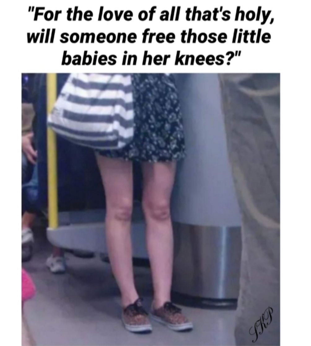 For the love of all thats holy will someone free those little babies in her knees