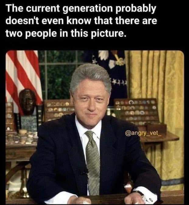 AU G EL R ER T TG E LY doesnt even know that there are two people in this picture s g