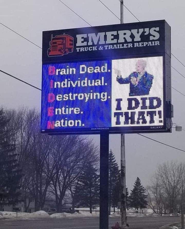 YS TRUCK ATRALER nswm rain Dead ndividual estroying ntire EULTN