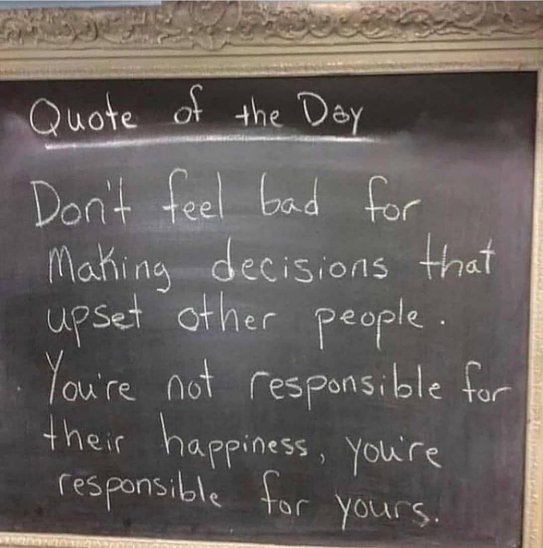 MoKiney uSe_ QHer eo fout e 008 fespansible o thei mffidi Yowre fesponsible ar Yours