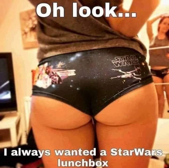 2Oh lookt 1 always wanted a StarW lunchbex