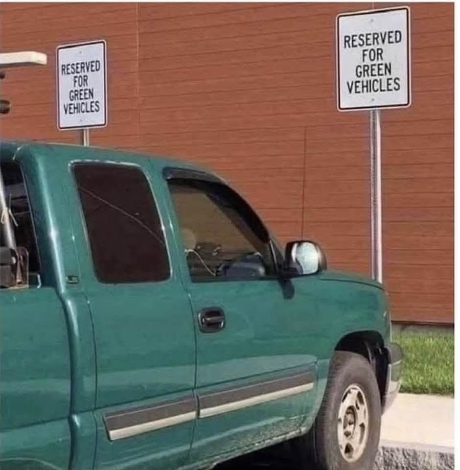 RESERVED FOR GREEN VEHICLES