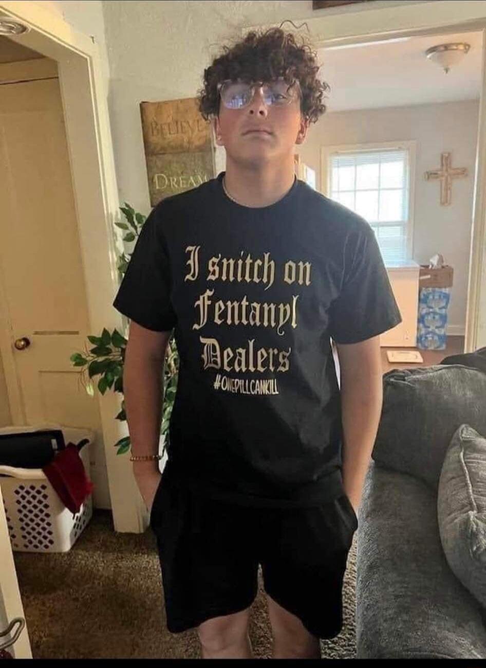 3 snitc on w b Fentanpf Bealers Hocmu oL