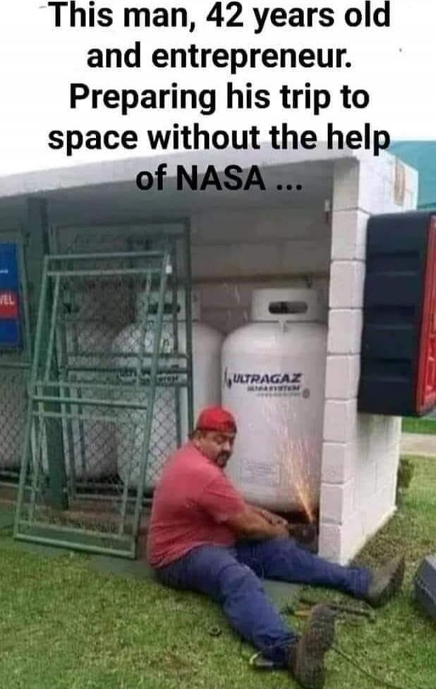 This man, 42 years old and entrepreneur. Preparing his trip to space without the help of NASA ...