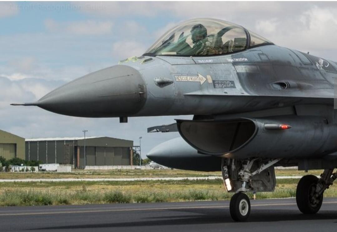 Aircraft Recognition Guide. RESCUE/KURTAR