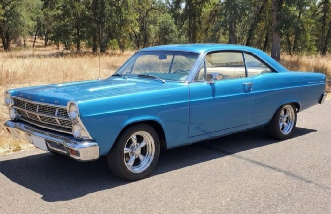 FORD FAIRLANE
