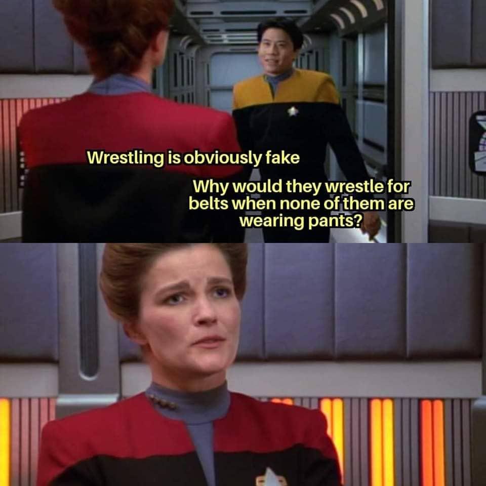 Il I Wrestlingis obrvnously Why would they wrestle for belts when none of them are wearing pam 1