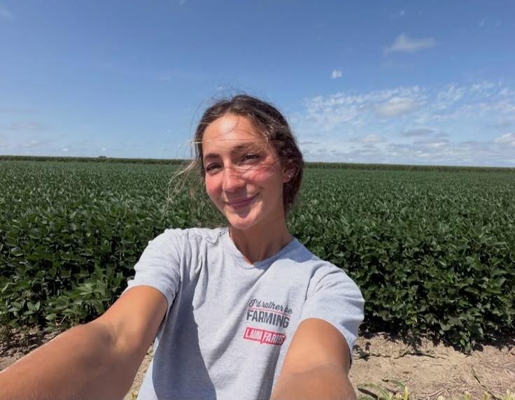 I'd rather be FARMING LAURA FARMS