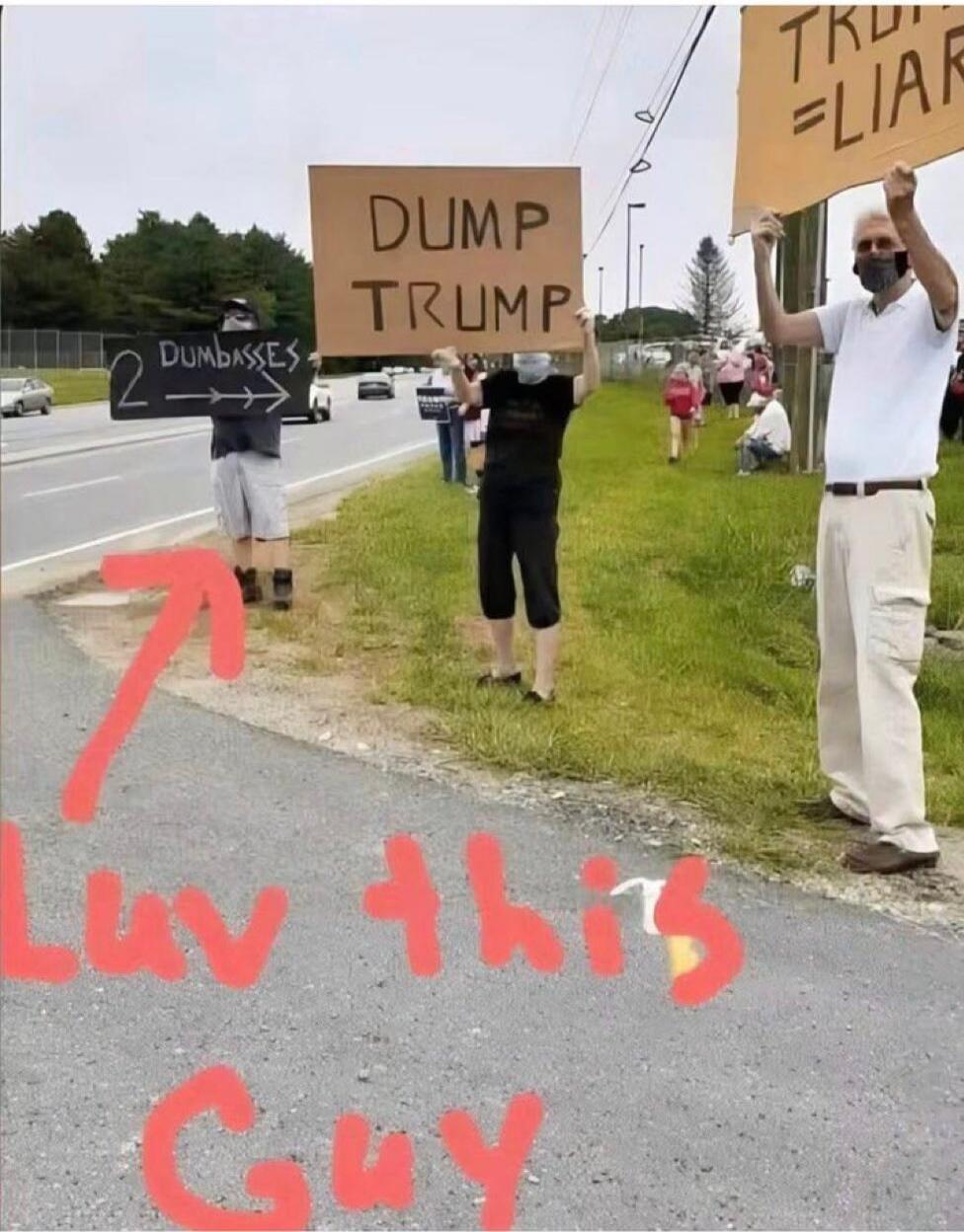 DUMP TRUMP. 2 DUMBASSES. TRUMP = LIAR. Luv this Guy.