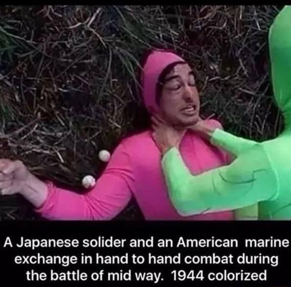 LWETELEEERGIG IR T L WA T M BT exchange in hand to hand combat during the battle of mid way 1944 colorized