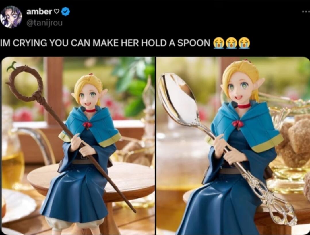 P e IM CRYING YOU CAN MAKE HER HOLD ASPOON