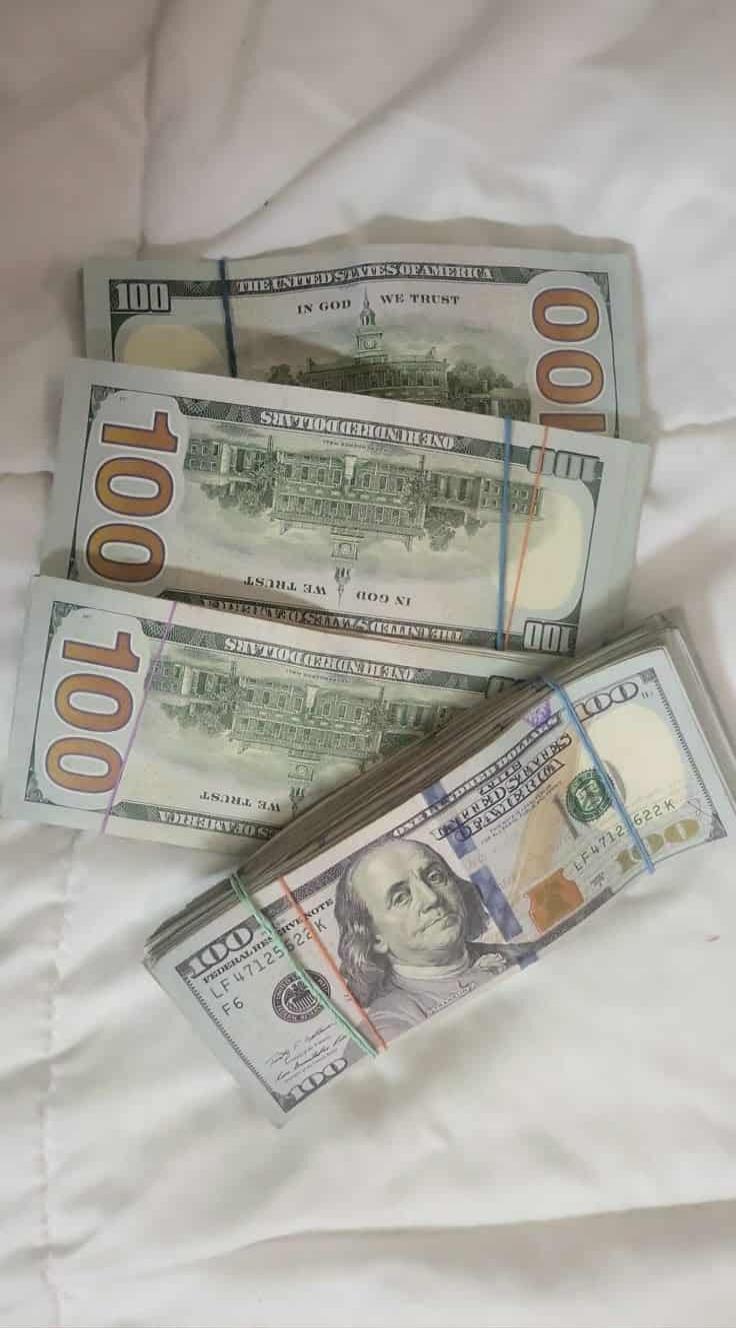 100 THE UNITED STATES OF AMERICA IN GOD WE TRUST FEDERAL RESERVE NOTE LF47125522K F6