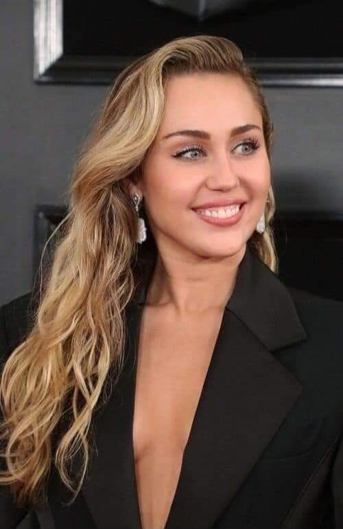 Miley Cyrus smiling