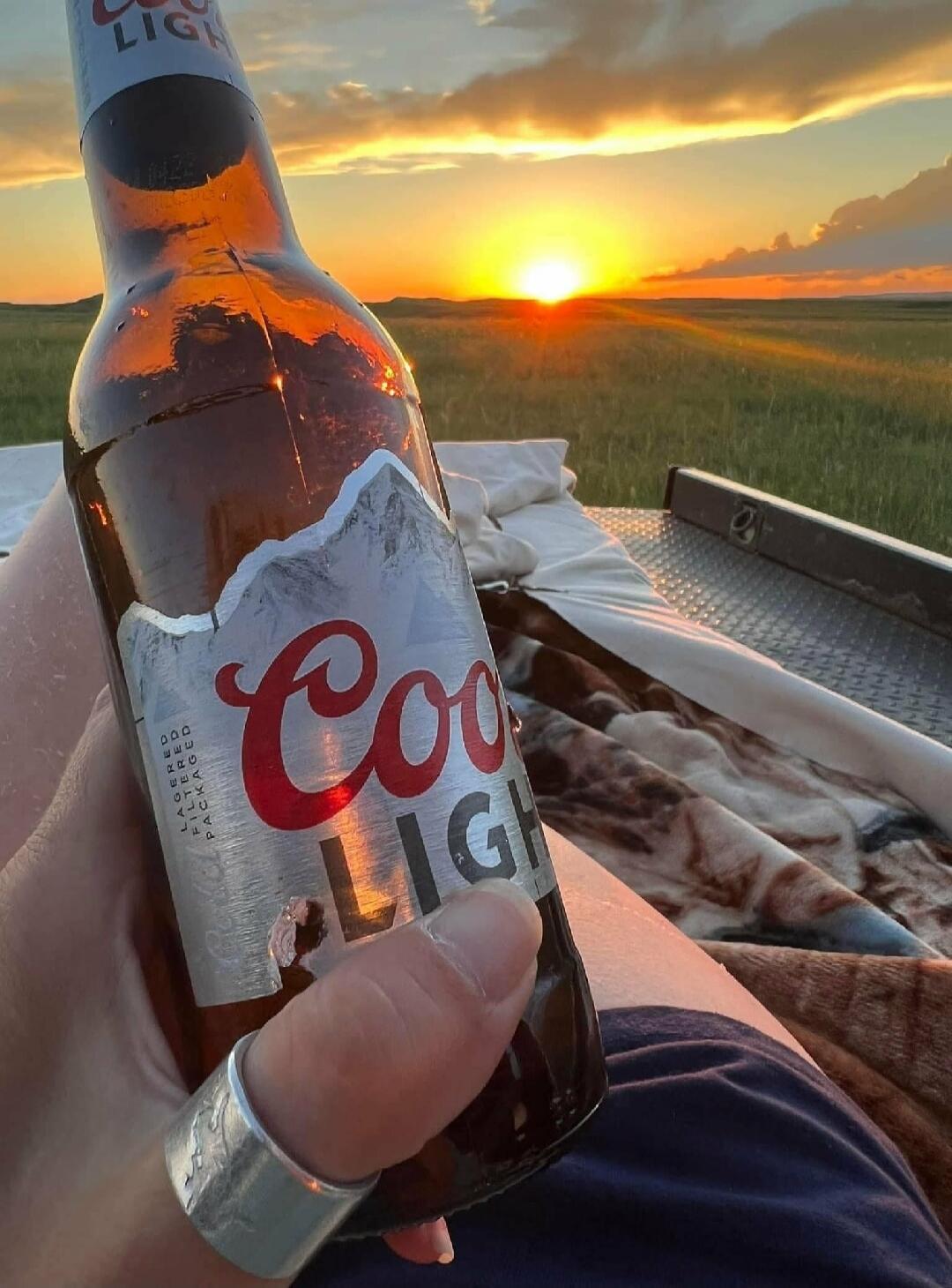 Coors Light LAGERED FILTERED PACKAGED