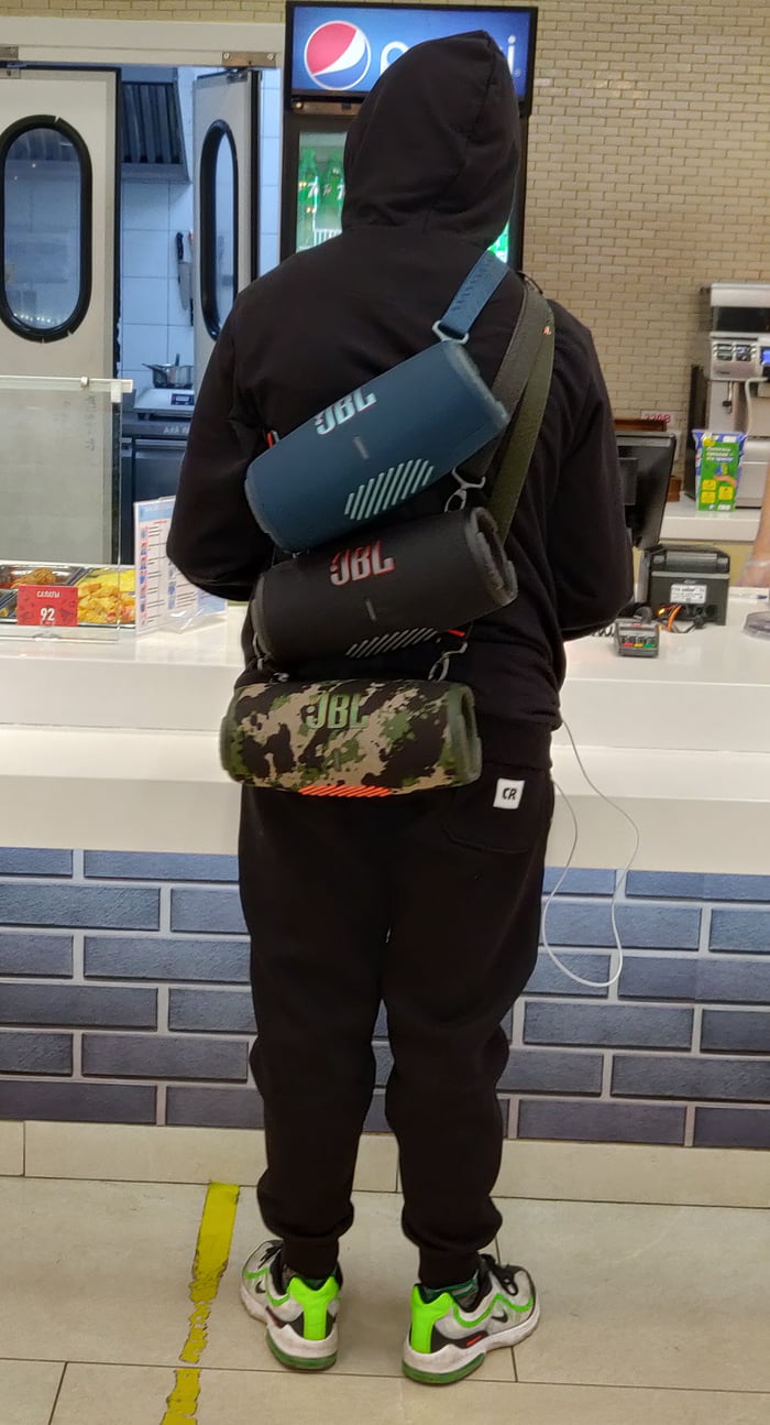 3 s
