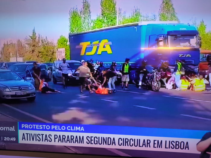 o ATIVISTAS PARARAM SEGUNDA CIRCULAR EM LISBOA