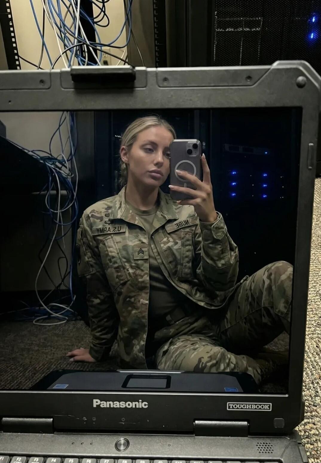 Panasonic TOUGHBOOK U.S. ARMY NUBE Staff Sergeant