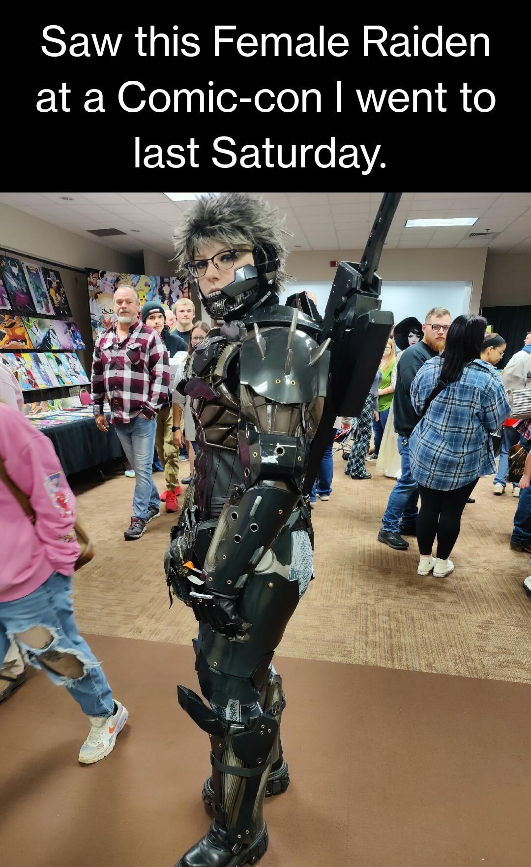 Saw this Female Raiden at a Comic con went to ERESENIo VA