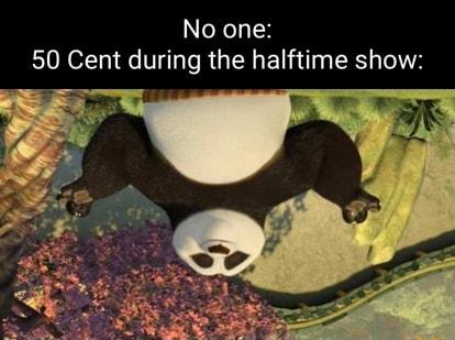 eXeliS 50 Cent during the halftime show