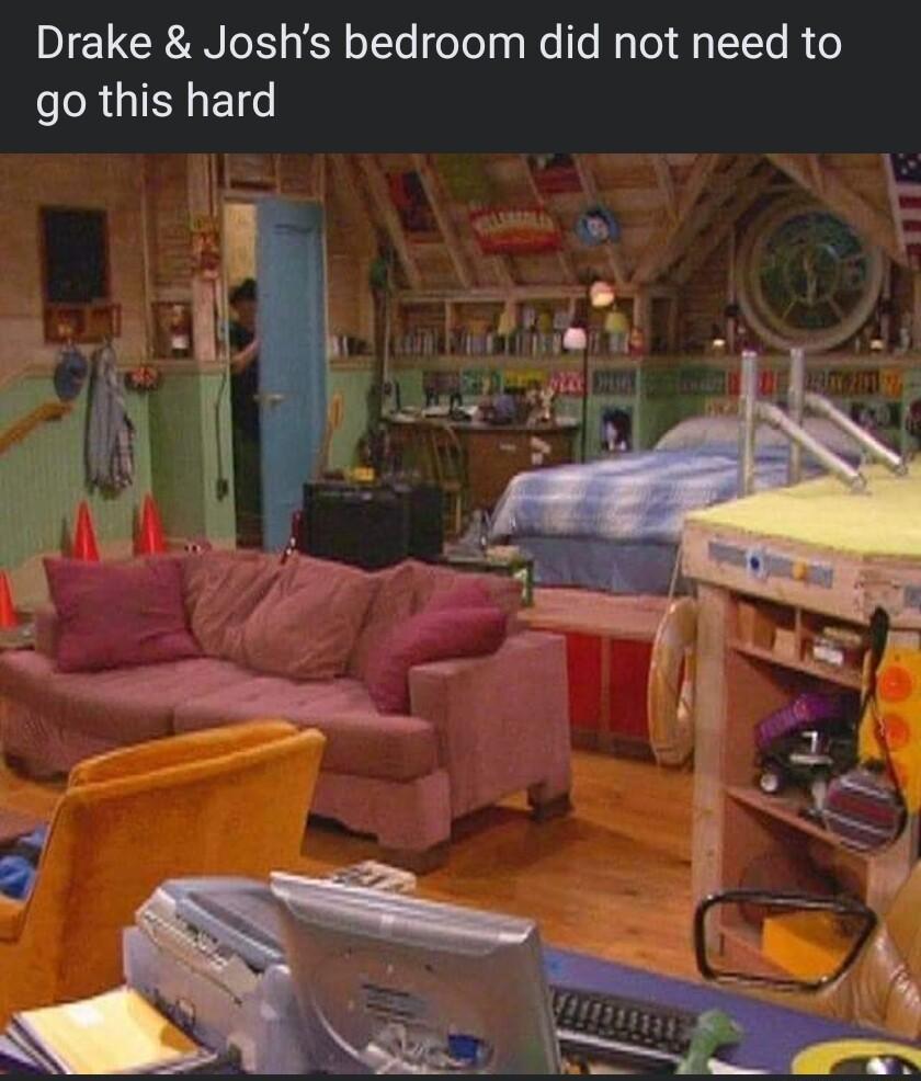 Drake Joshs bedroom did not need to RGIETe