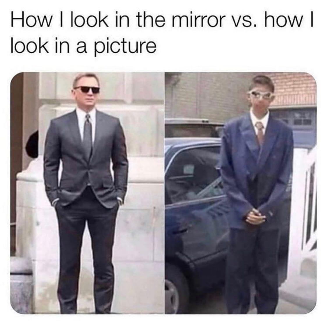 How look in the mirror vs how look in a picture