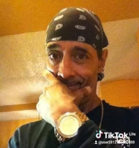 TikTok Life
@user2812