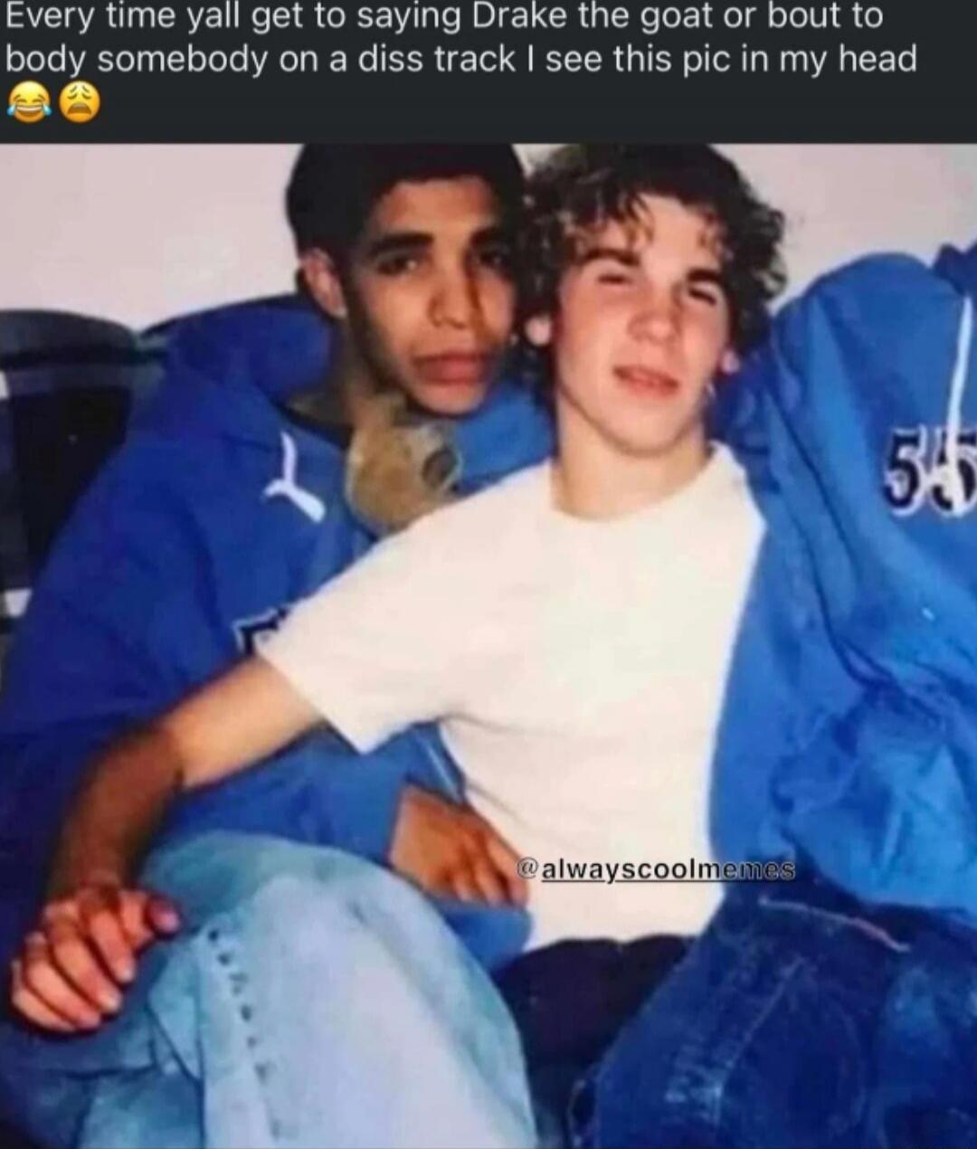 Every time yall get to saying Drake the goat or boot to body somebody on a diss track I see this pic in my head 😂😂