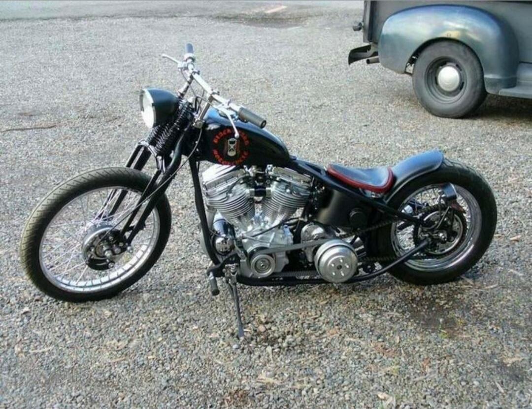 BLACK MOTORCYCLE