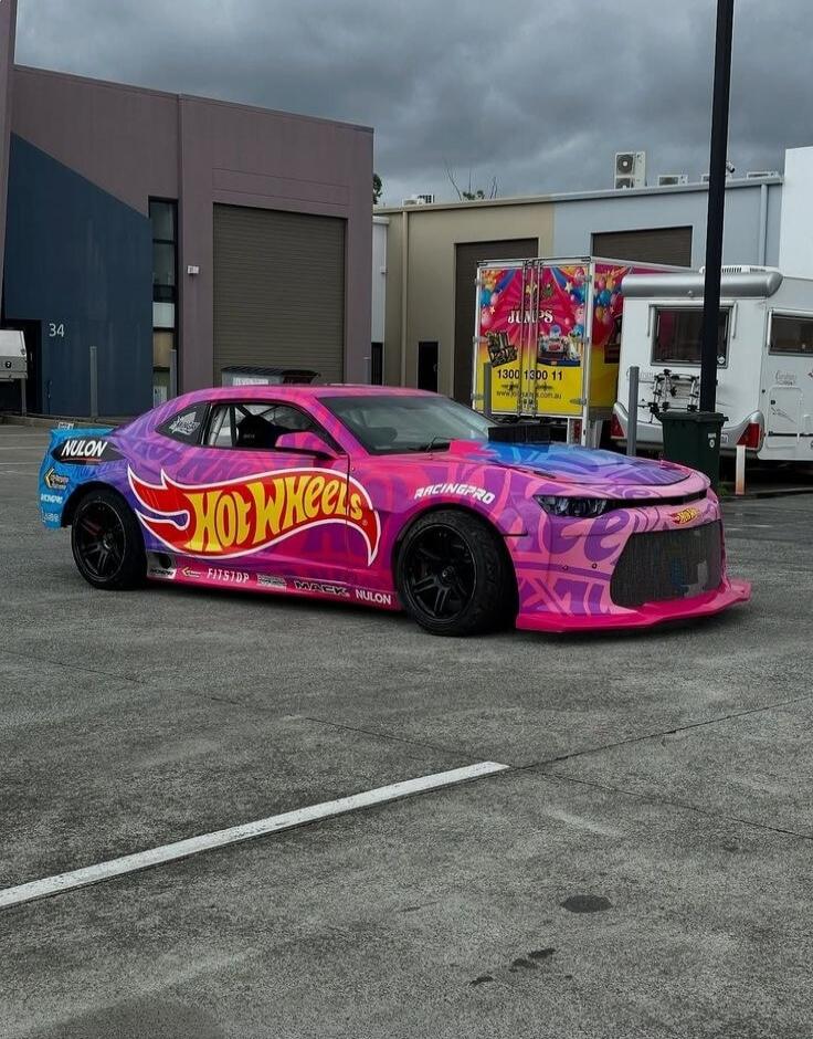 Hot Wheels NULON RACINGPRO FITSTOP MACK JUMPS 1300 1300 11 www.jumps.com.au 34