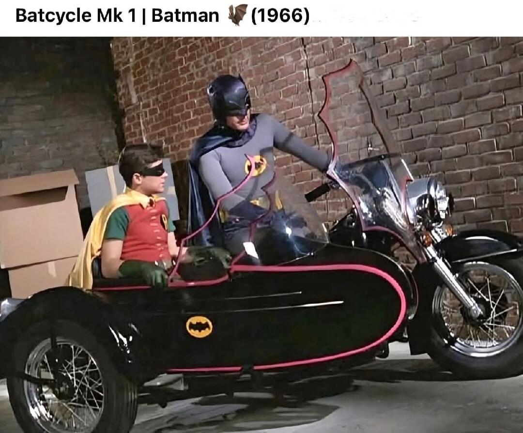 Batcycle Mk 1 | Batman 🦇 (1966)