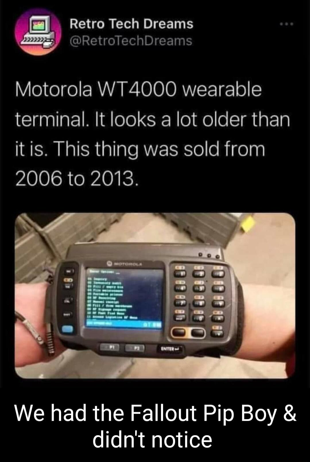 SR CEDIEEN R G Tey DI EET B Motorola WT4000 wearable terminal It looks a lot older than itis This thing was sold from 2006 to 2013 WWENELRGERE T A o 20 A didnt notice