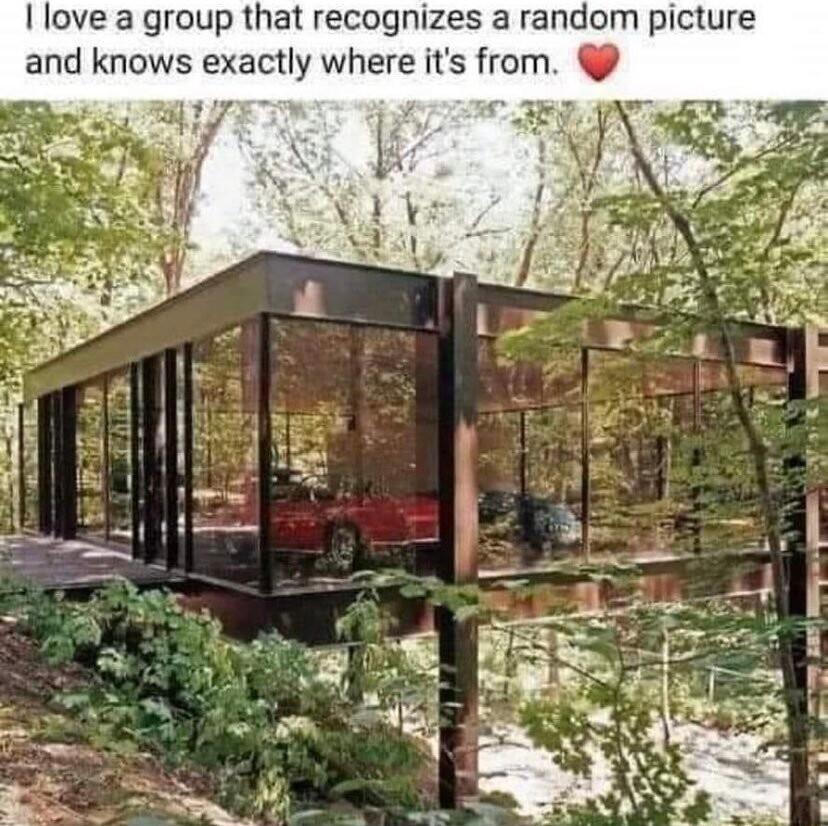 love a group that recognizes a random picture and knows exactly where its from