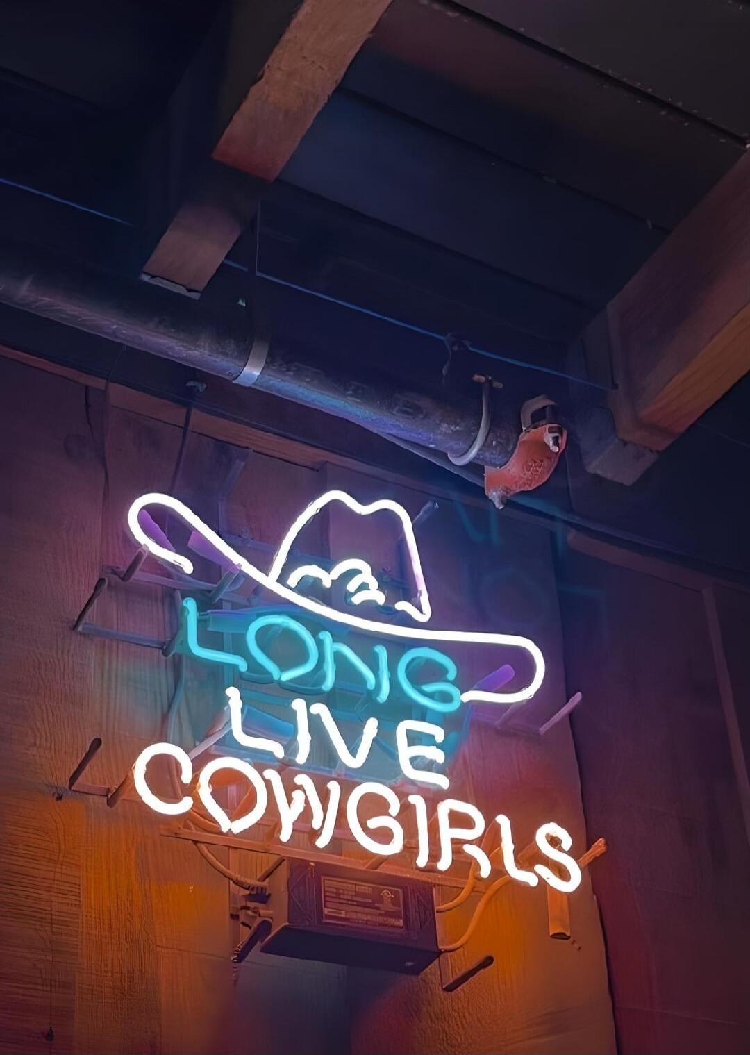LONG LIVE COWGIRLS