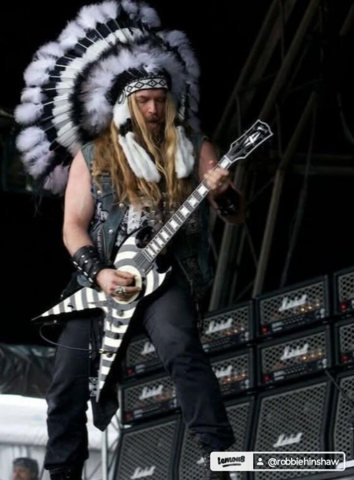 Lemon8 @robbiehinshaw