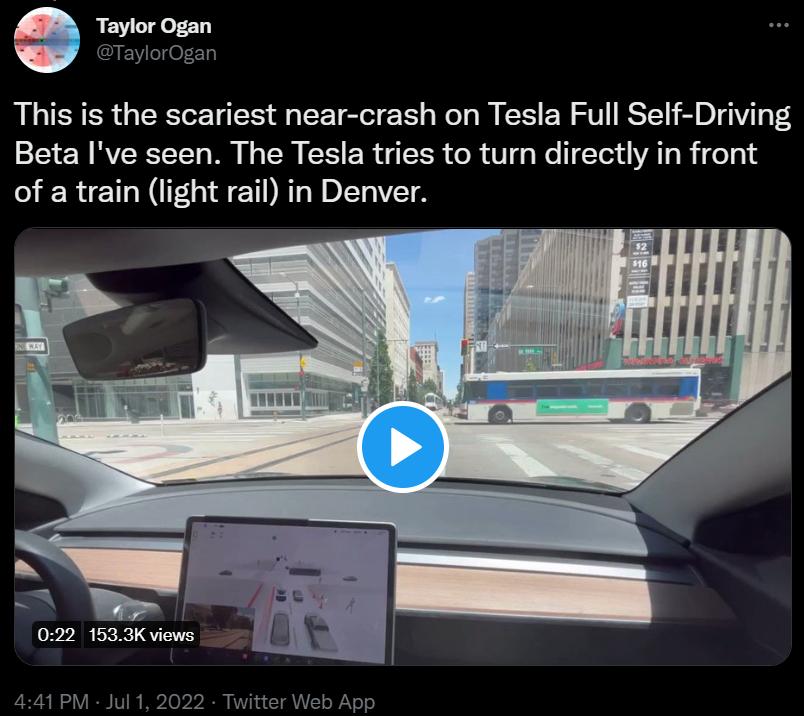 Ylylotln TaylorOgar This is the scariest near crash on Tesla Full Self Driving G RCEELY B N ER EEERGERR GRTGTE AL R 1 of a train light rail in Denver