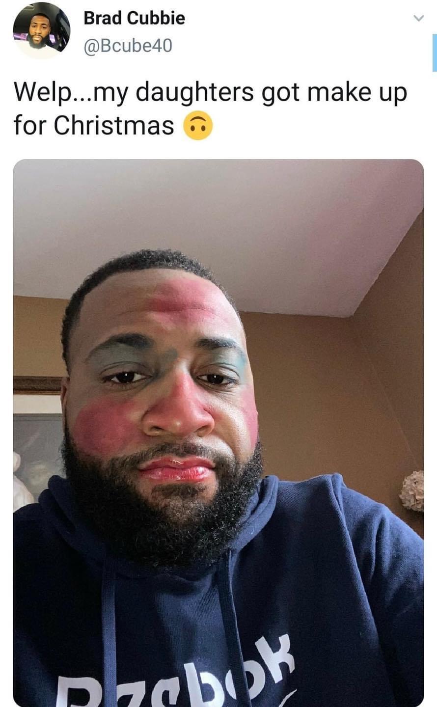 Q Brad Cubbie b Bcube40 Welpmy daughters got make up for Christmas